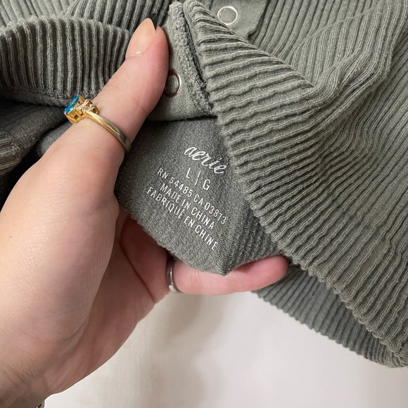 Aerie Ribbed Green Button Crop Top Bralette - Picture 2 of 3